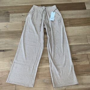 Alo NWT muse wide leg pant gravel heather XS